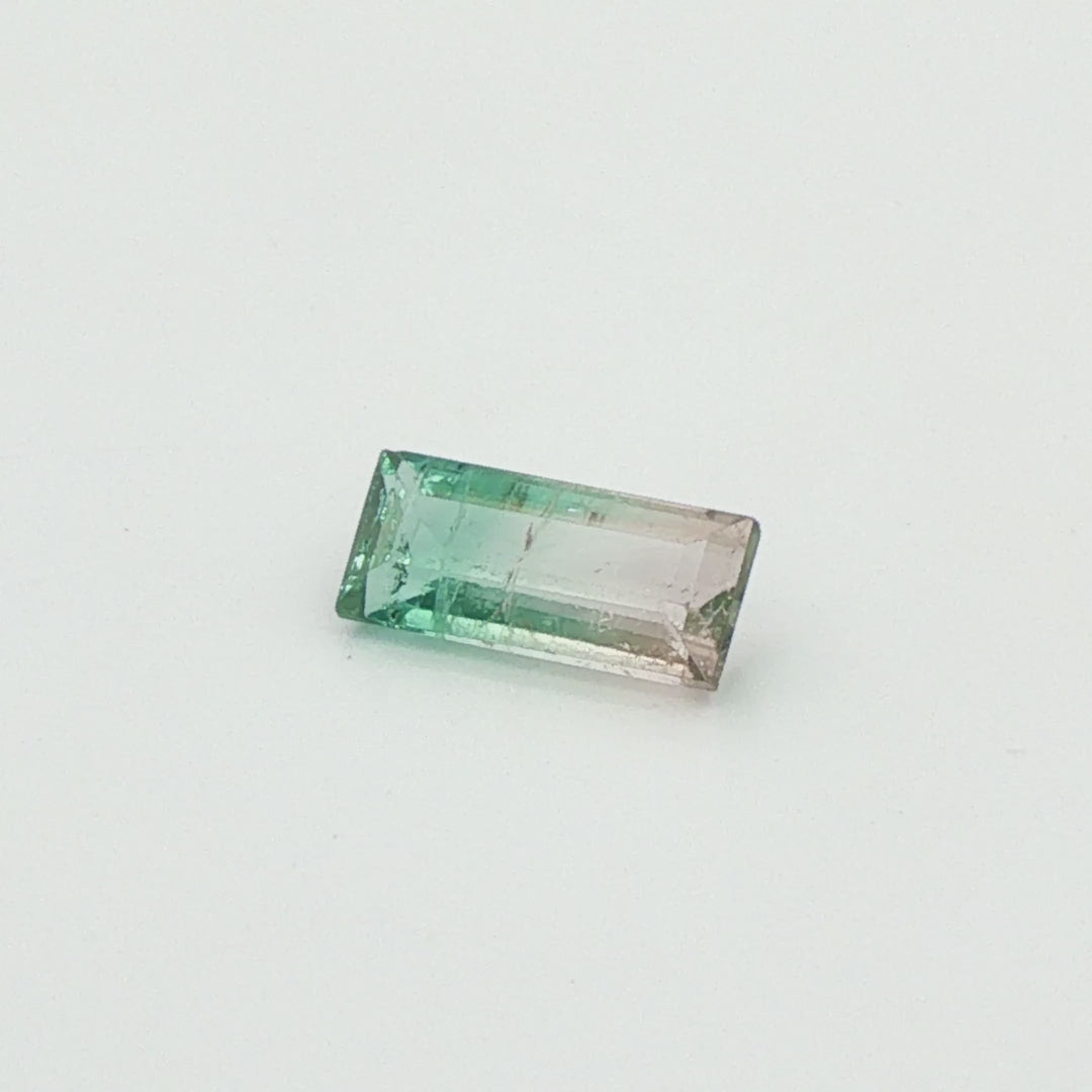 Bi-Colour Tourmaline 2.26ct