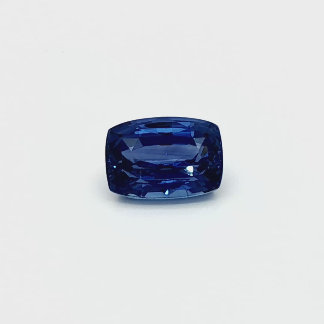 Blue Ceylon Sapphire 4.01ct