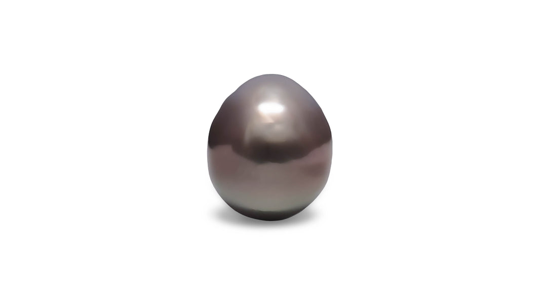 A semi baroque shape aubergine/green/silver Tahitian pearl is displayed on a white background.